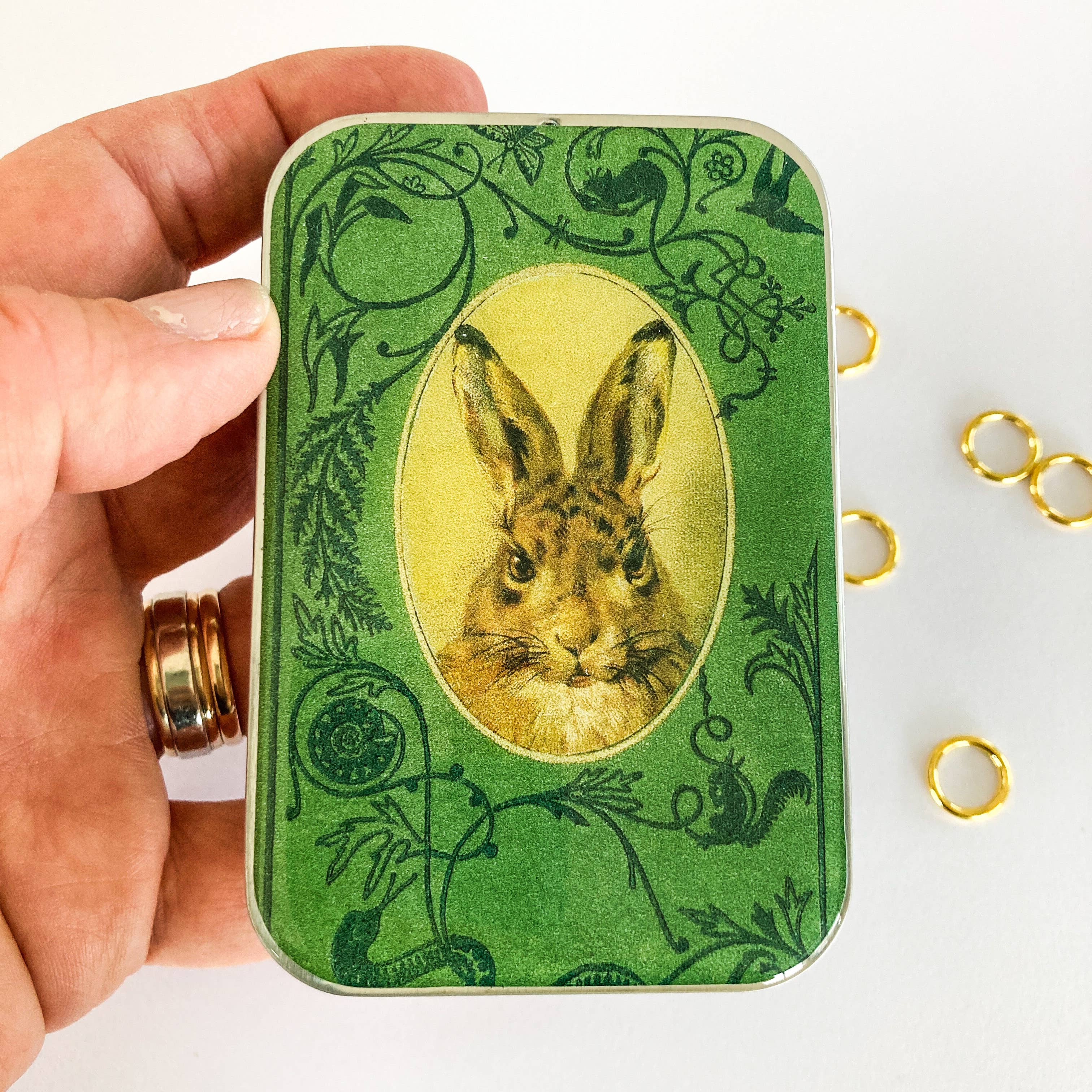 Firefly Notes - Wholesale Knitting/Crochet Supplies - Bunny notions tin, stitch marker tin1