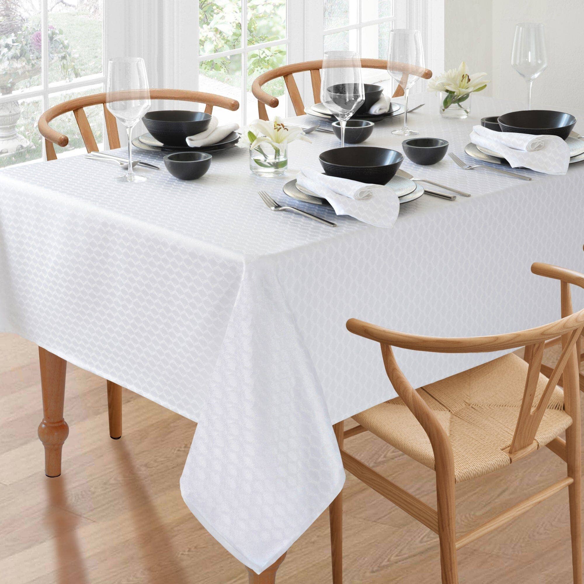 Threadmade Home - Wholesale Tablecloth - Lenox Olivia Tablecloth12