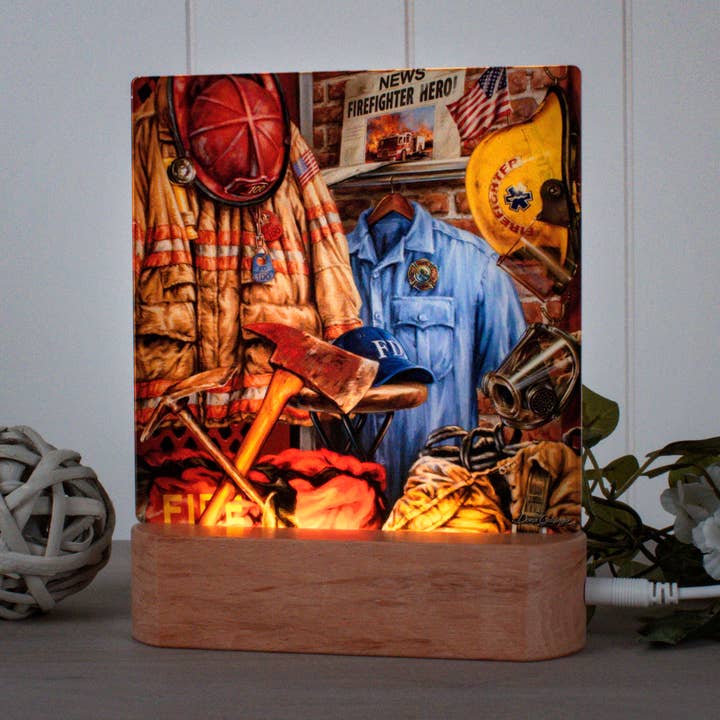 Luz nocturna LED para bomberos para venta al por mayor de Glow Decor