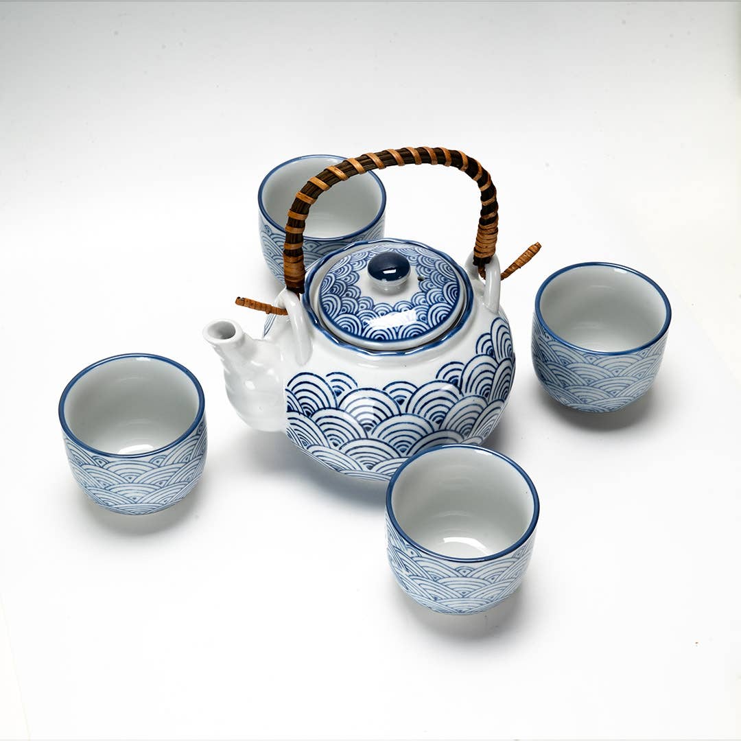 Urban Tokyo - Wholesale Tea Set - Japanese Seikaiha Waves Tea Set 22oz Tea Pot with 4 Cups (1/12)2