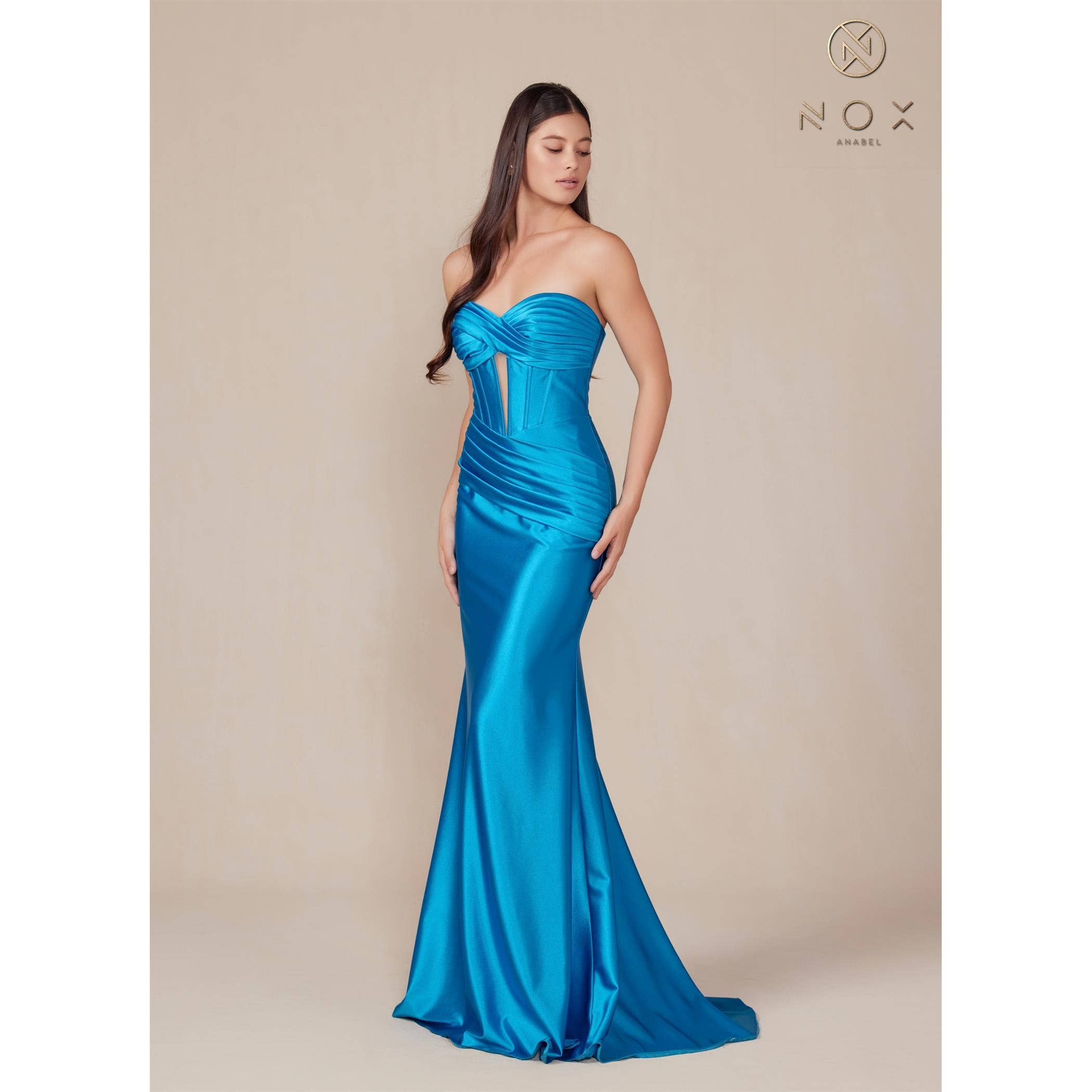 Noxanabel - Wholesale Formele jurk - Dames - Noxanabel satijnen strapless jurk met aansluitende pasvorm T15009