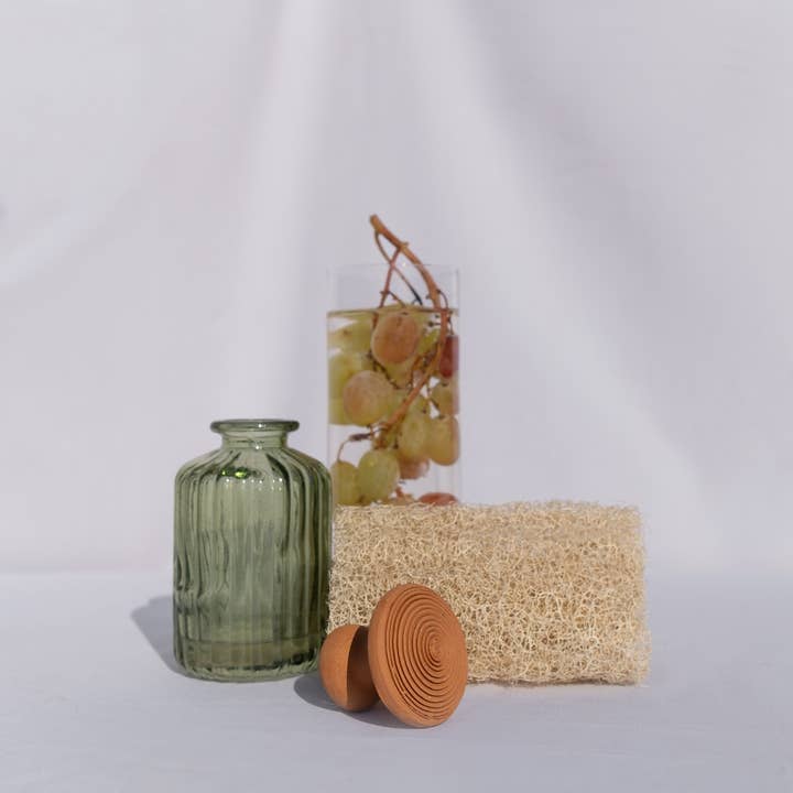 Tilia – wholesale Pumice/exfoliating stone – Pumice Stone (Handmade)