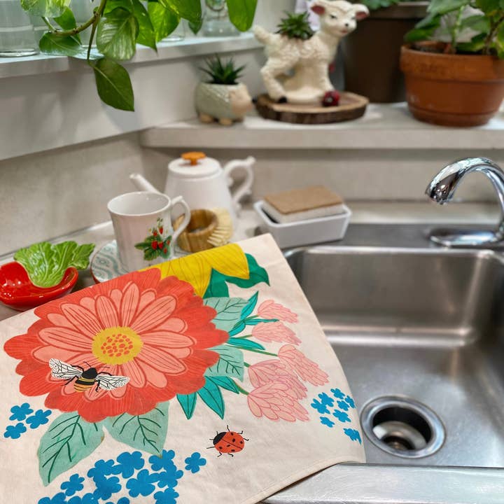 Dream Folk Studio - Wholesale Tea Towel - Bee Garden Linen Cotton Handmade Tea Towel4