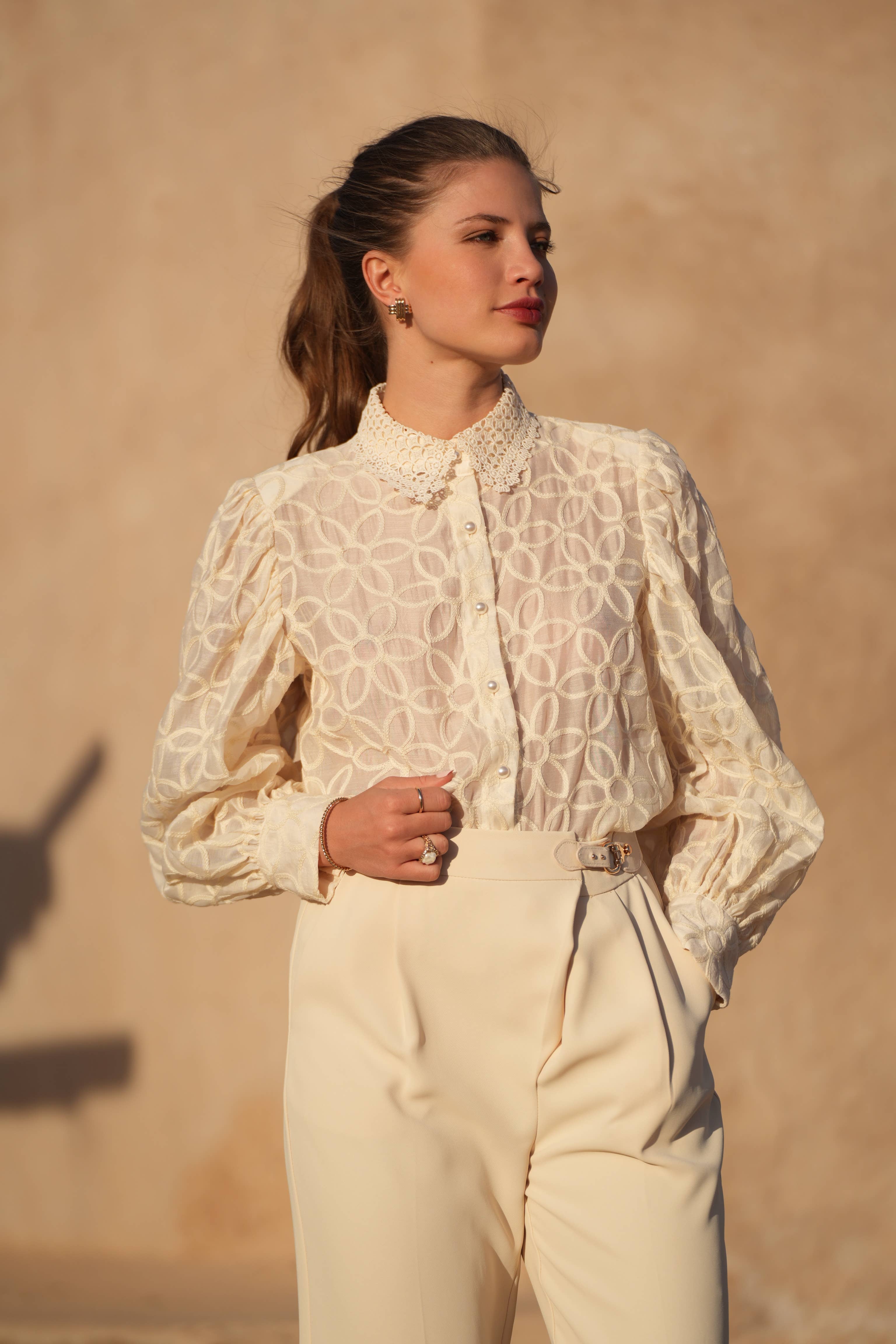 LULUMARY – Großhandel Bluse – Damen – Spitzenhemd CH232A0