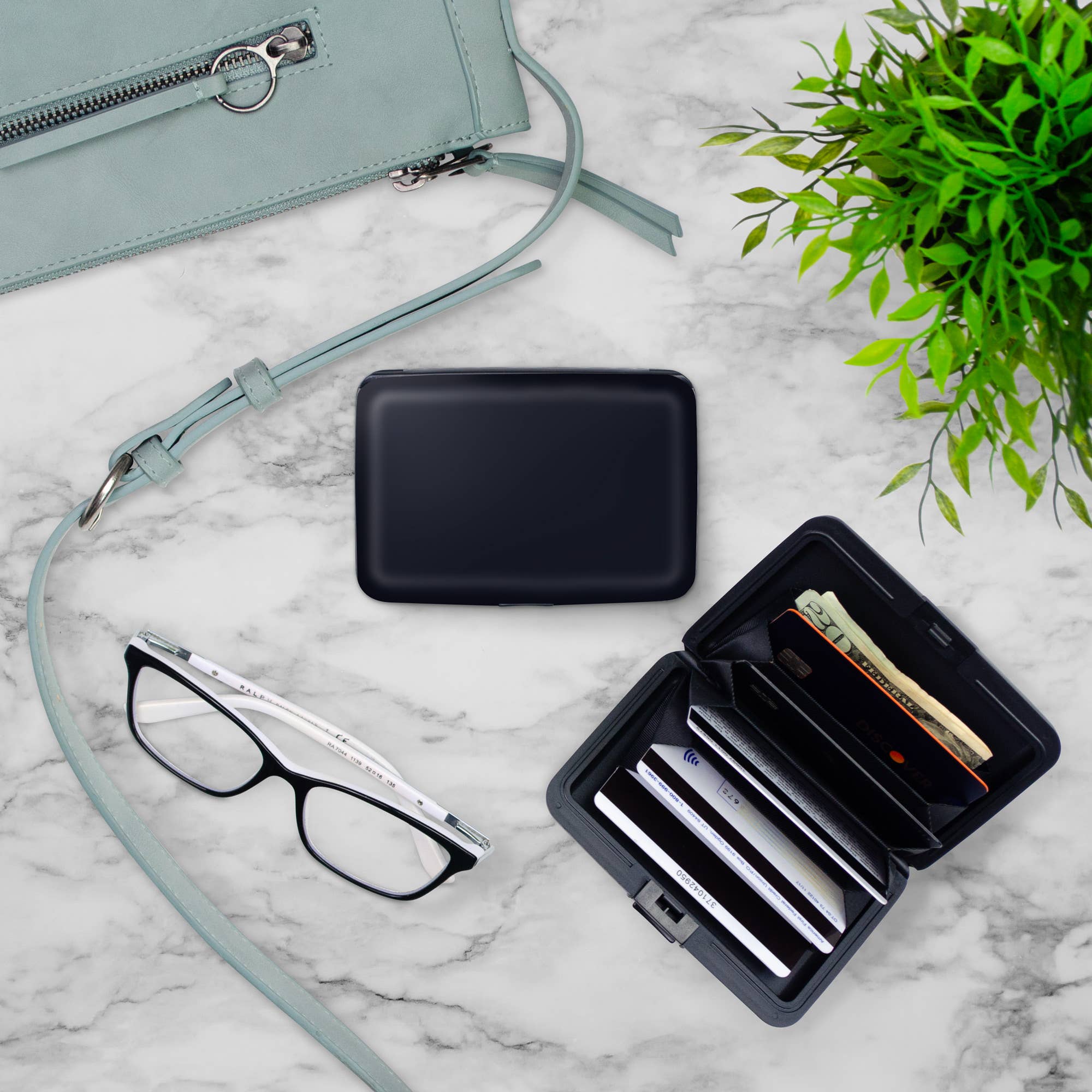 Monarque - Wholesale Wallet - Unisex - Black Solid Armored Wallet1