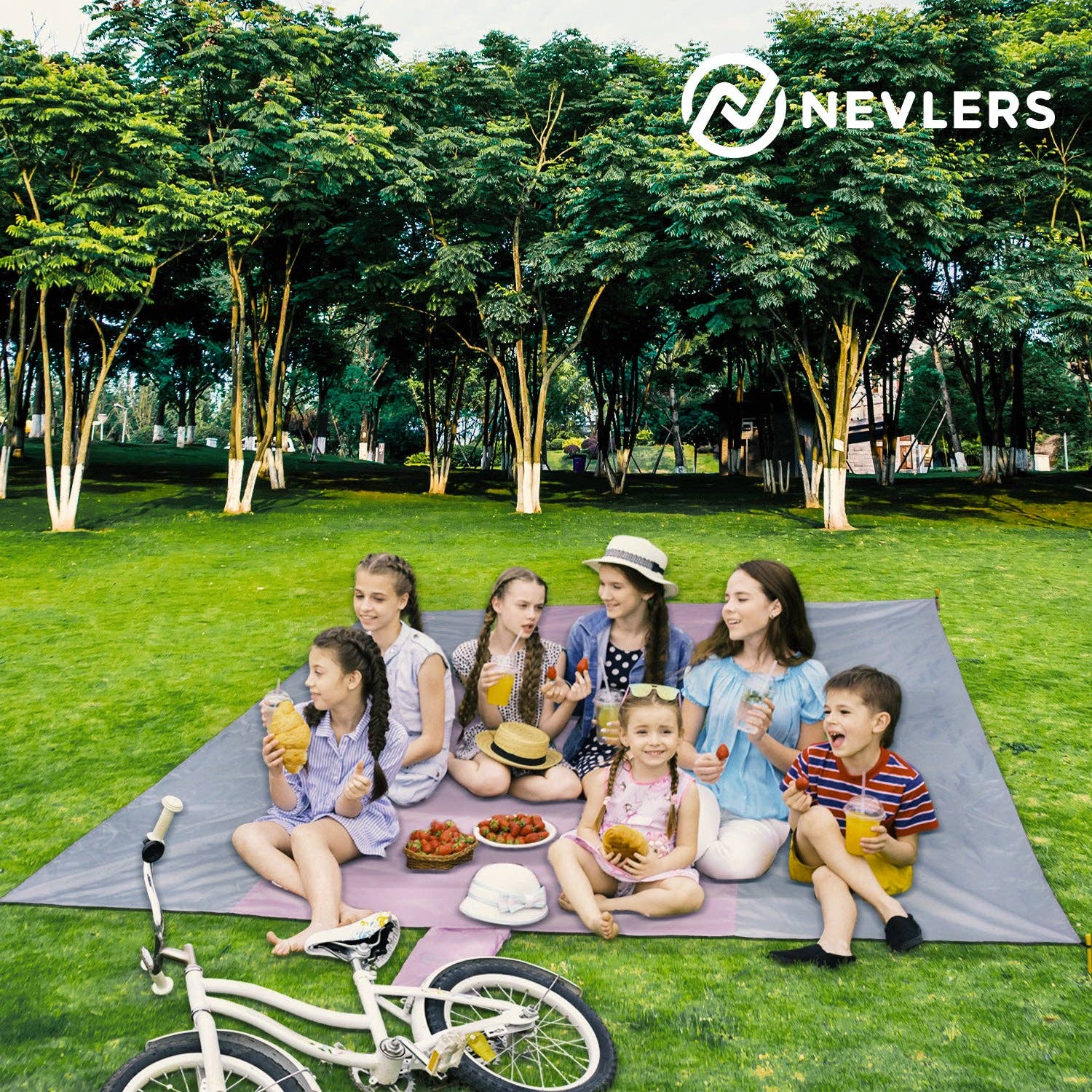 Nevlers - Wholesale Picnic Blanket - Nevlers Sand Free X-Large Beach & Picnic Blanket 10'x10'1