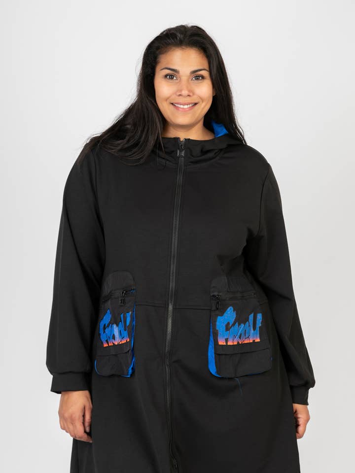 Großer Mantel mit blauem Muster (C6619) für den Großhandel von Pomme Rouge Paris