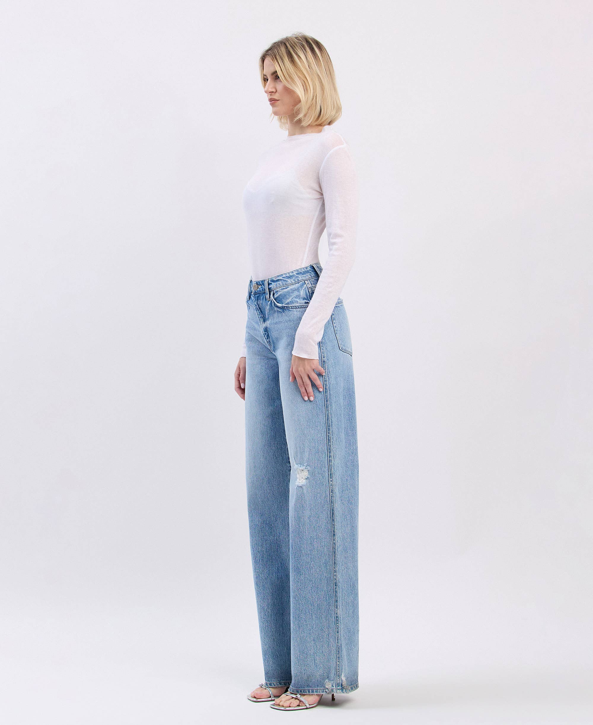 GENEALOGY SUPER HIGH RISE BAGGY WIDE LEG JEANS T6572 for wholesale on Faire5