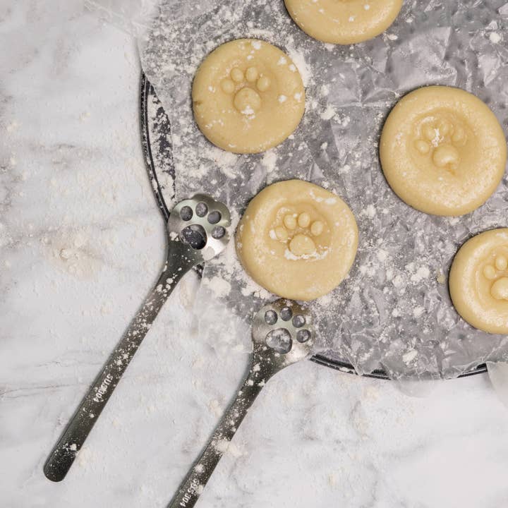 Fox Run Brands - Wholesale Kitchen Spoon - Fox Run Cat and Dog Paw Print Baking Spoons, 1.25” x 5.75”3