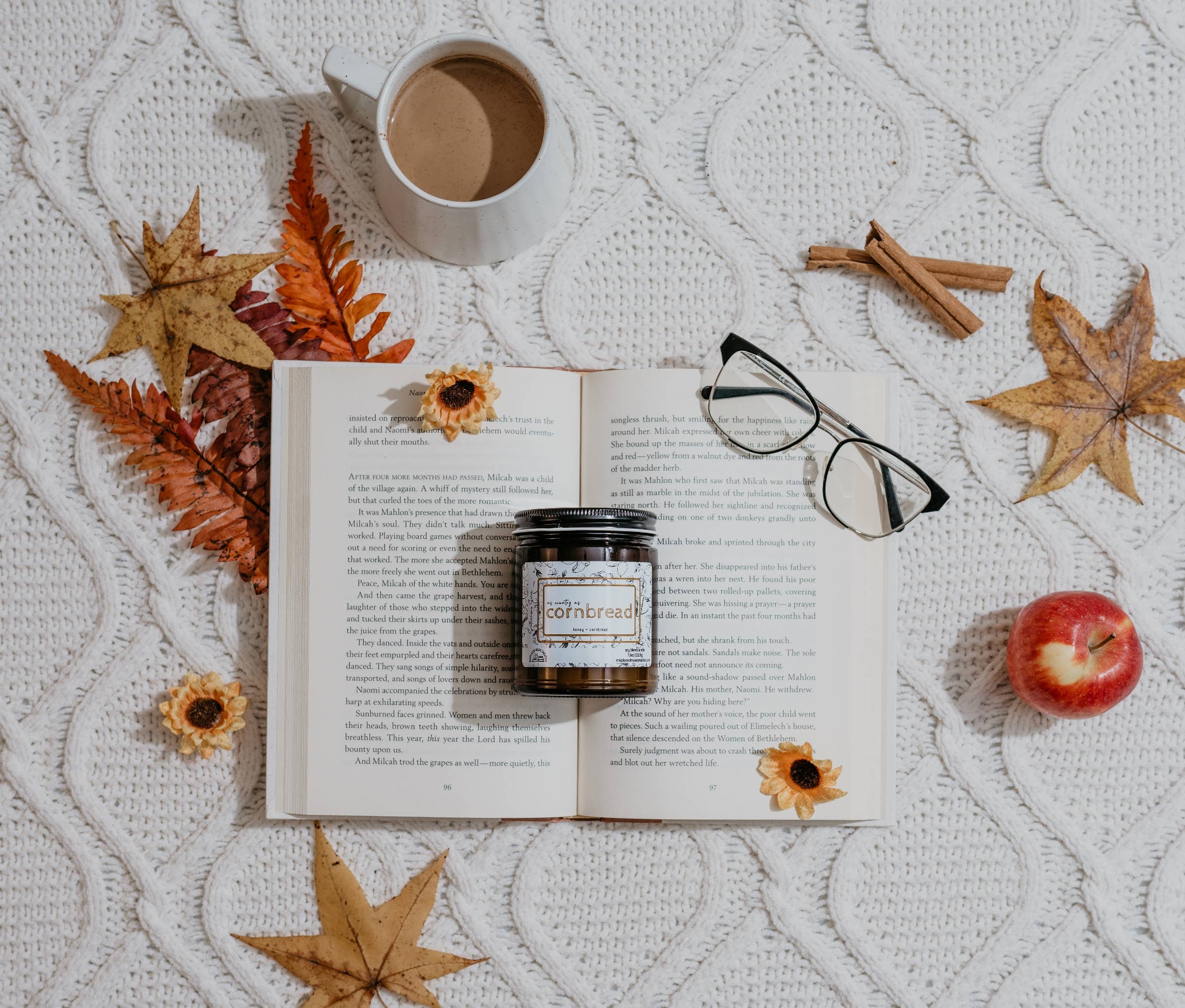 Misplaced Muse Creative - Vente Bougie en bocal - Bougie de soja As Country As Cornbread (parfum de pain de maïs au miel)4