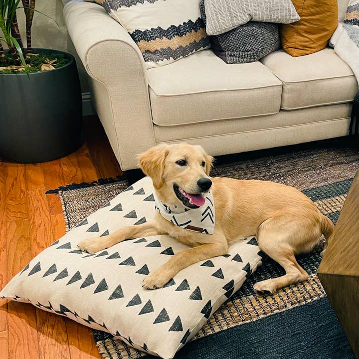 Nomadic Sustainable Dog Bed for wholesale by Cuddl