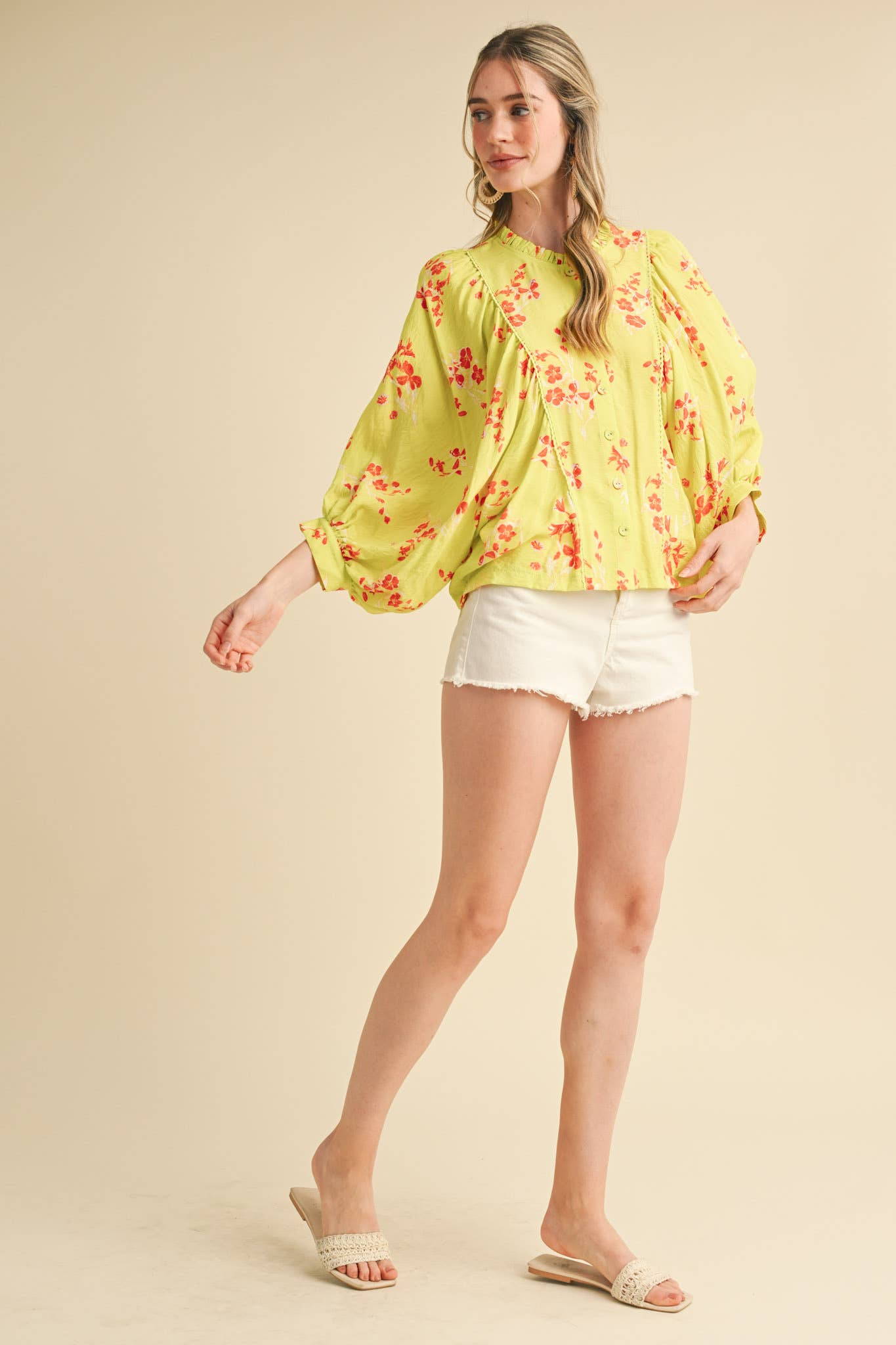 &MERCI - Vendita all'ingrosso Camicetta - Donna - BLUSA A MANICHE DOLMAN CON STAMPA FLOREALE ESCLUSIVA MTP387110