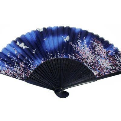 Eventail en soie, petite fleur bleue avec papillon. bleu pour la vente par World Treasure Trading