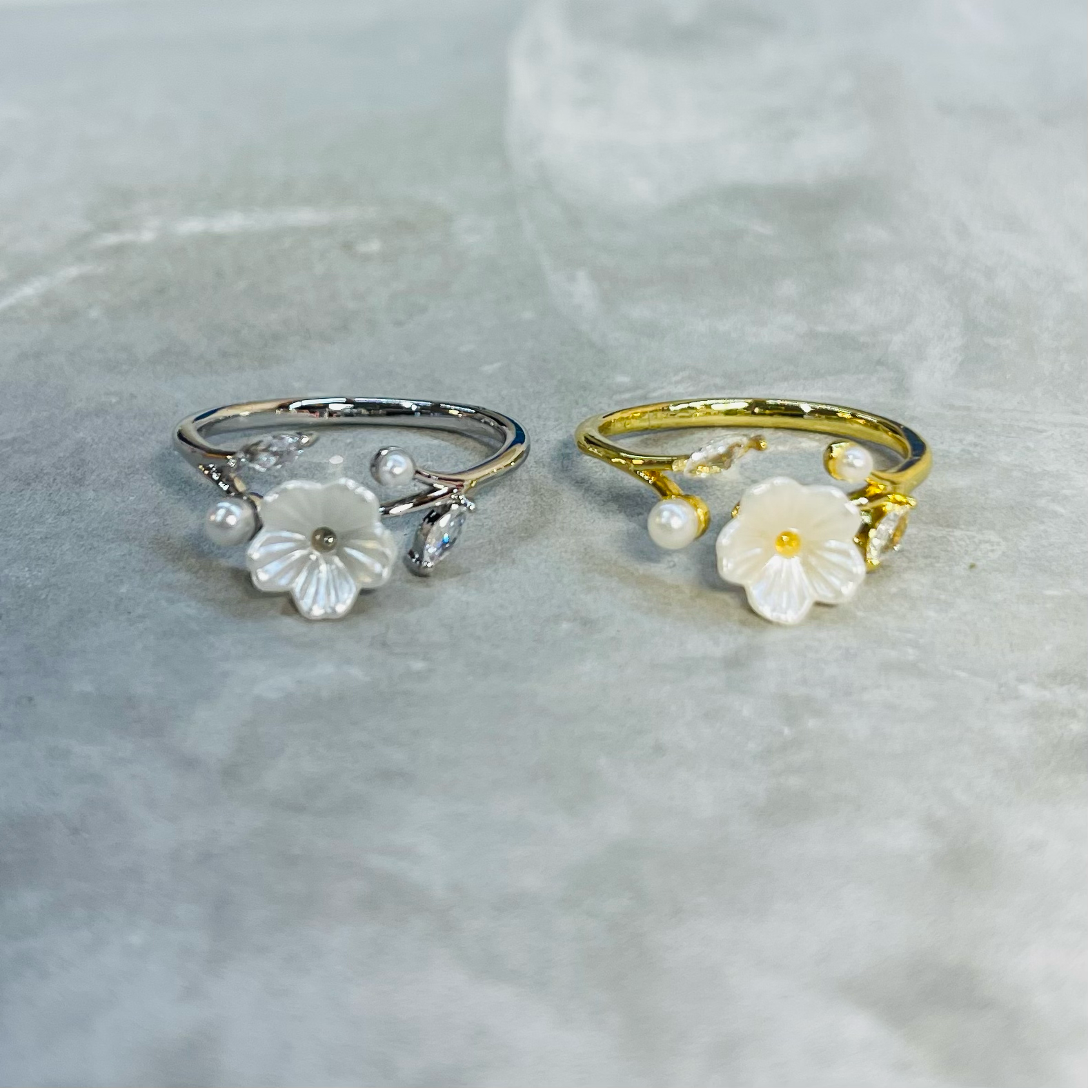 Loli - Wholesale Multi-Stone Ring - Minimal Daisy Adjustable Ring with Small Sparkling Stones2