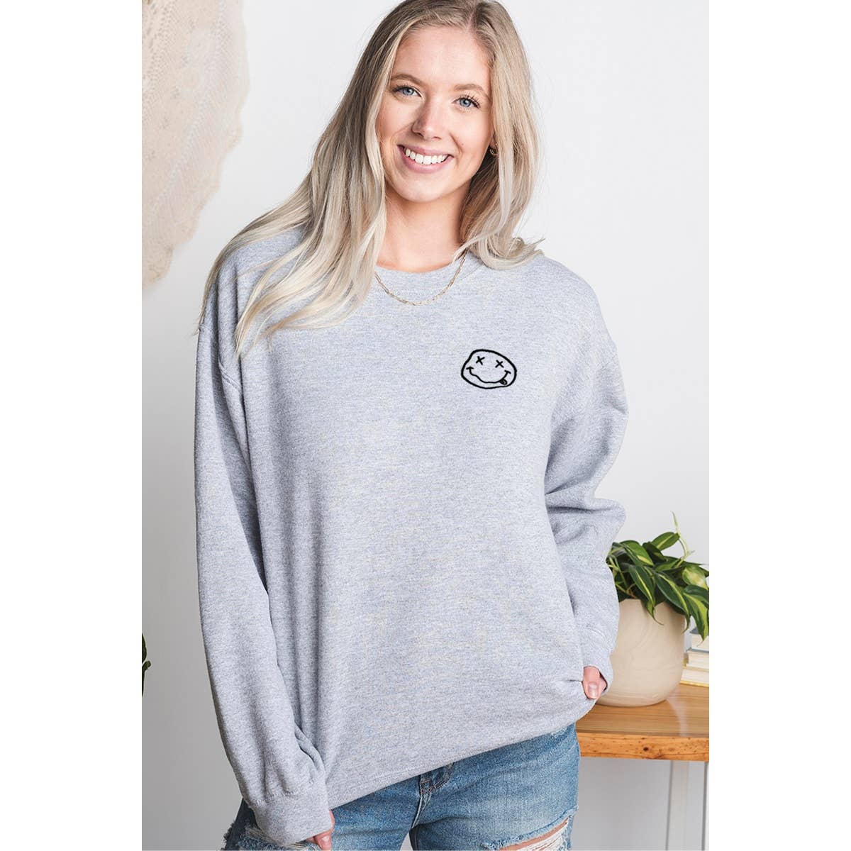 Illustrated Society - Wholesale Sweatshirt - Women's - SMILE FACE EMBROIDERY8