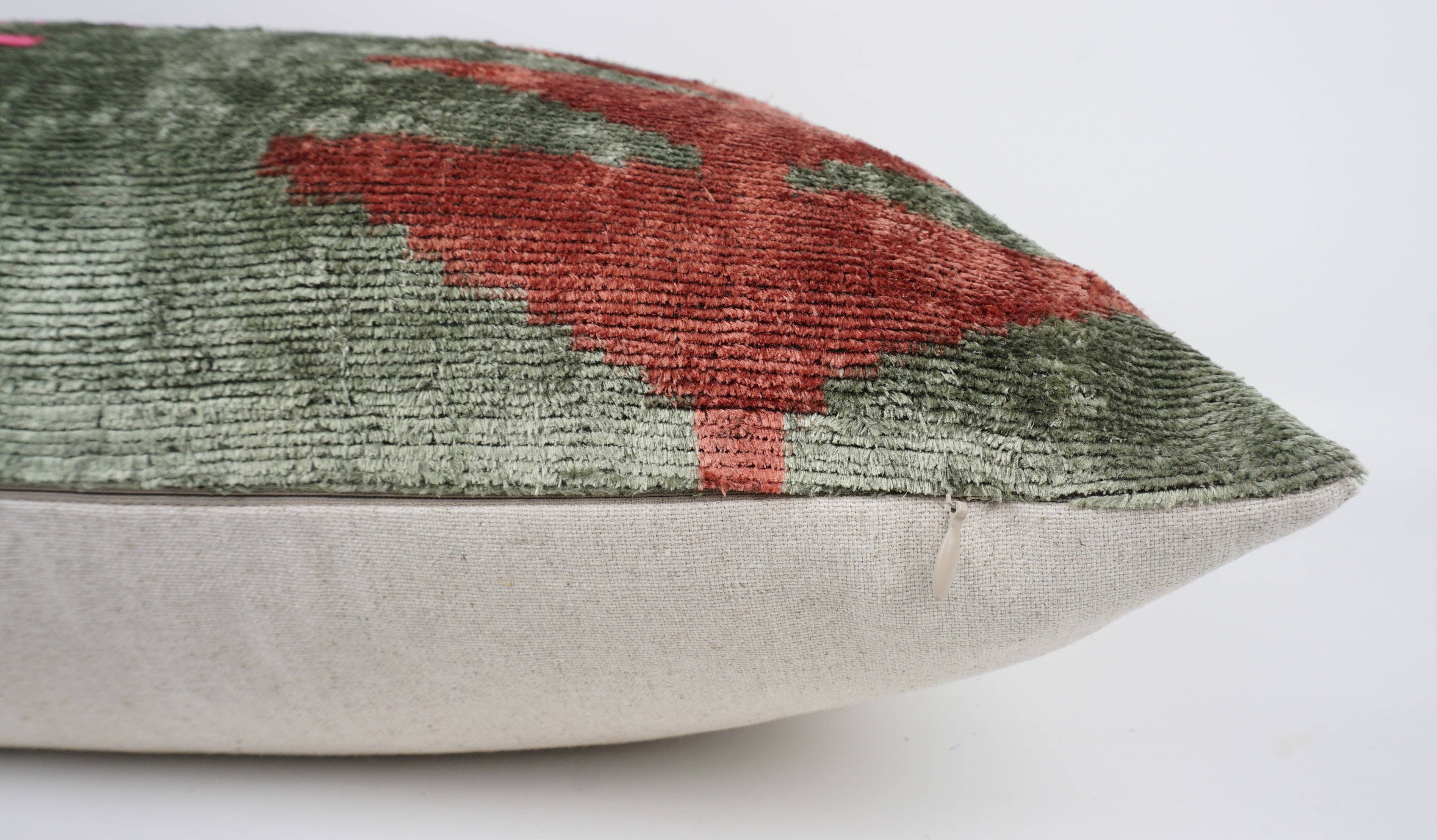 MD Home - Wholesale Throw Pillow Cover - HANDMADE  IKAT SILK/VELVET PILLOWCASE 24"x24"3