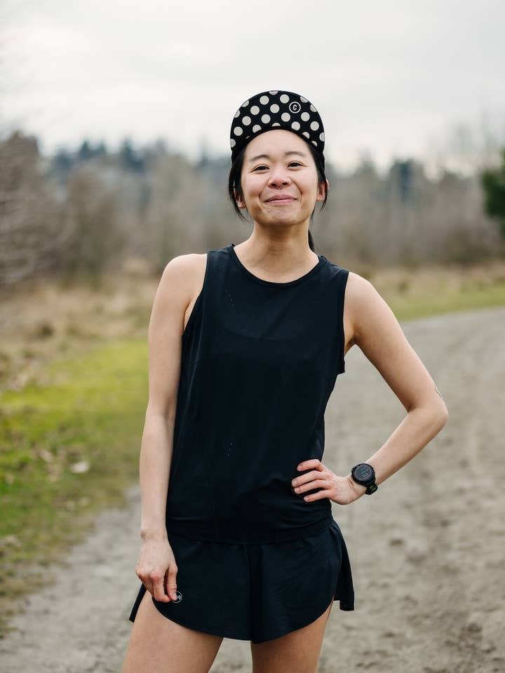 Strider Langlauf-Performance-Tanktop für den Großhandel von Sarah Marie Running Co