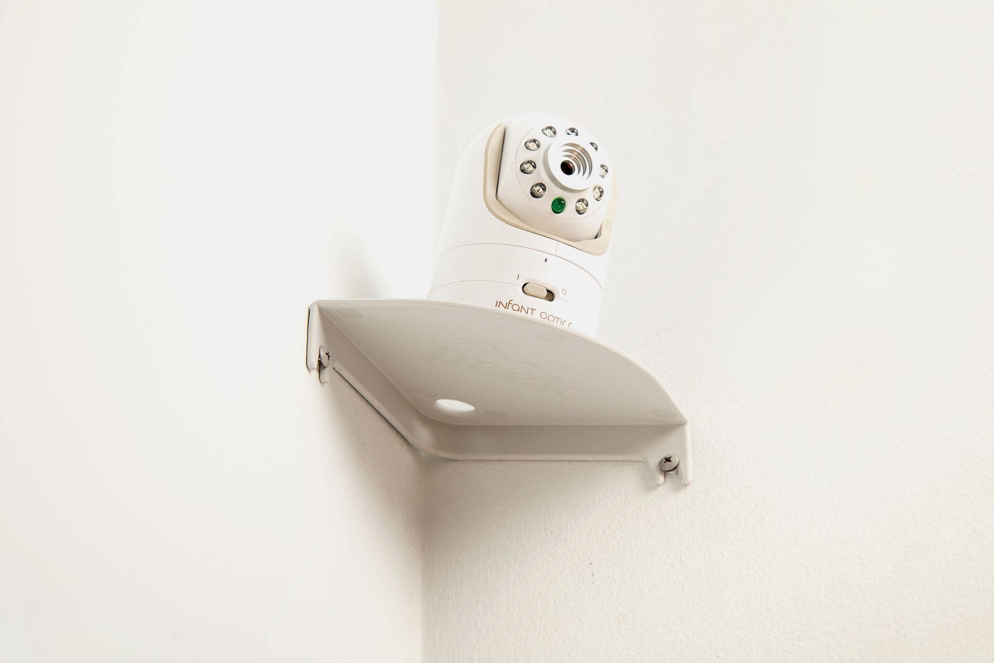 Peek Baby Company - Wholesale Wall Mounted Shelf - Coconut Baby Monitor Mount3