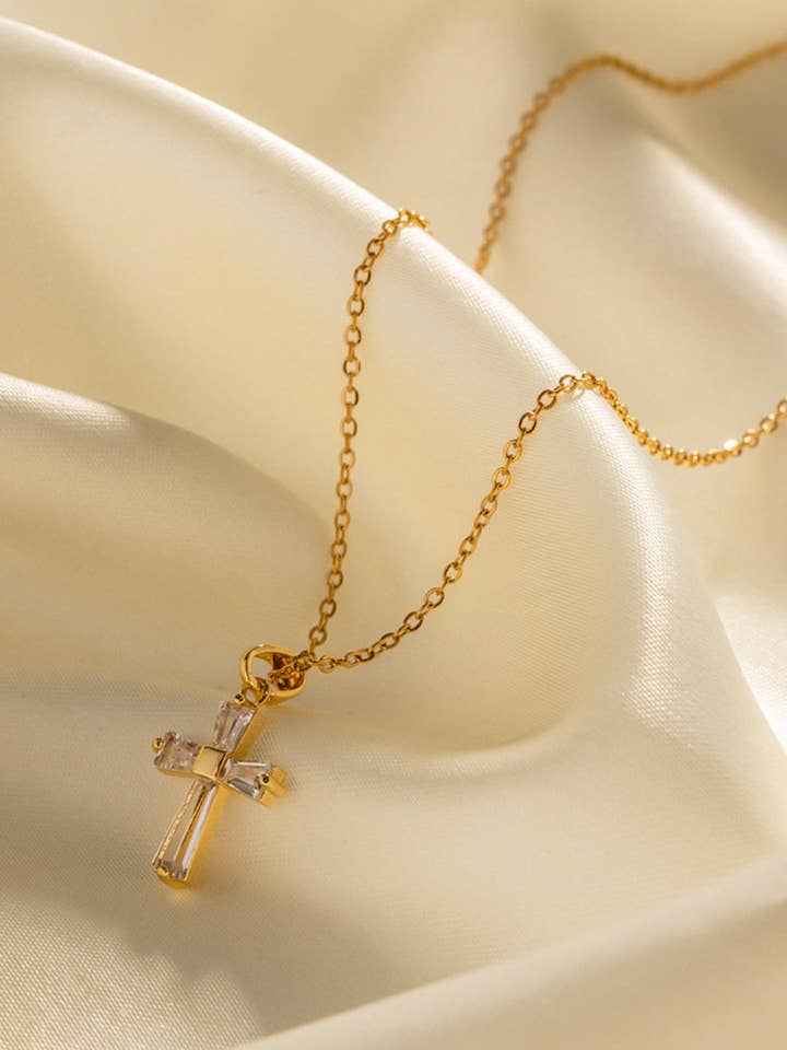 Colar com Pingente Cruz de Zircão DPJN0801 por atacado de Dipped Shop