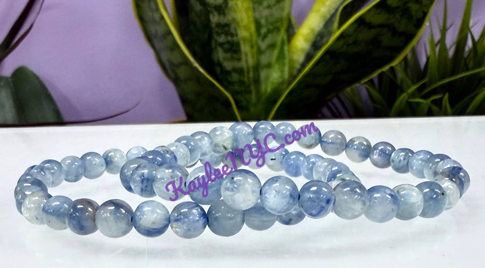 KayleeNYC - Venta al por mayor Pulsera de cuentas - Pulsera elástica de cristal de cianita azul natural de 6 mm y 7,5 pulgadas3