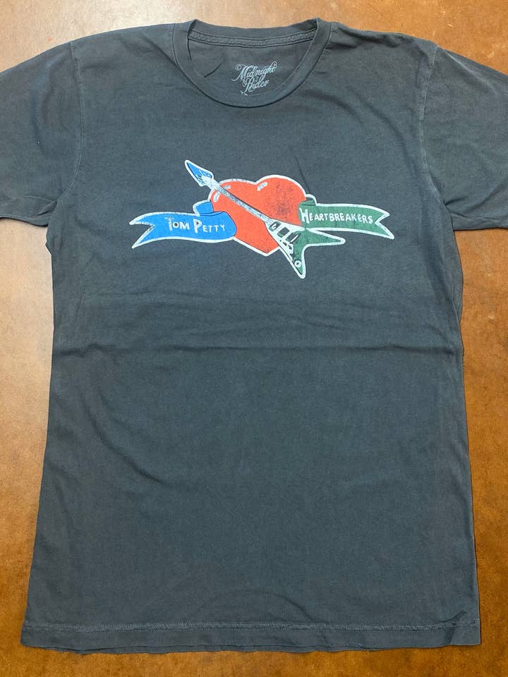 Tom Petty Heart Unisex T-shirt for engroshandel hos Midnight Rider