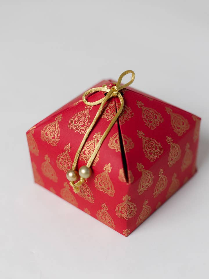 Röd Mughal Leaf Presentförpackning för wholesale av Decorasian