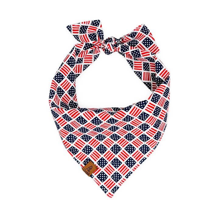 Bandana per cani con bandiera americana per la vendita all'ingrosso da parte di Cuddl
