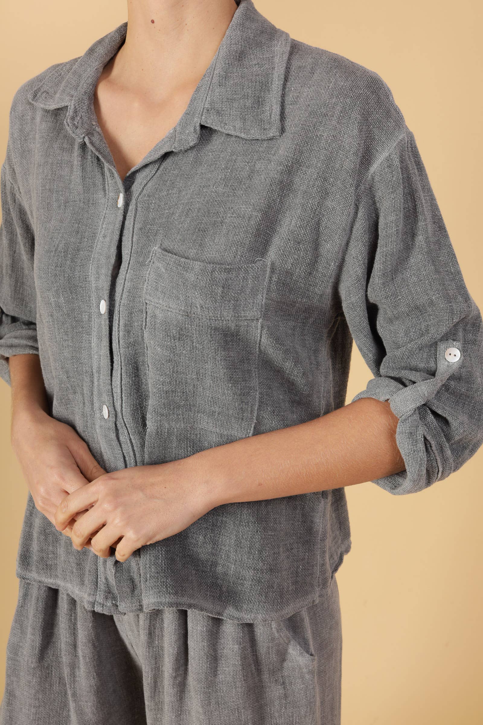 Shyloh - Wholesale Button Down Shirt - Women's - Linen cotton top 1578231