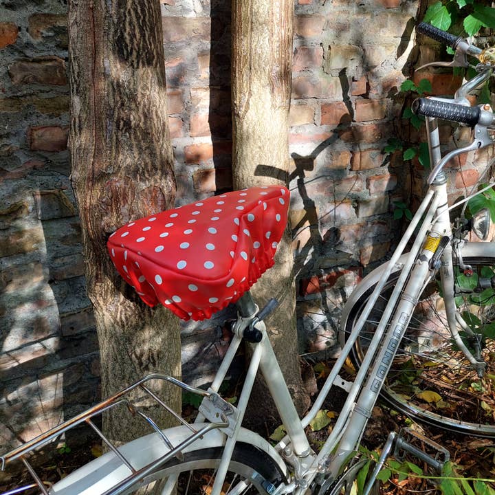 Ikuri - Wholesale Biking Accessories - Saddle Cover Rain Protection Bicycle Waterproof - Red Polka Dots4