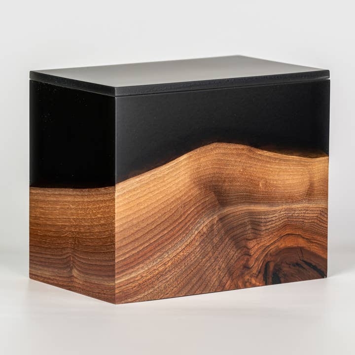 L'urne Windsor - Urne 17 sur 26 pour la vente par The Legacy Urn Company