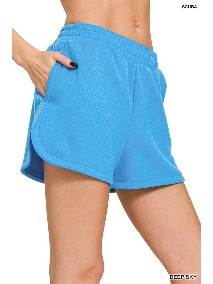 42POPS - Vendita all'ingrosso Pantaloncini - Donna - Shorts a vita elastica stile delfino con tasche18