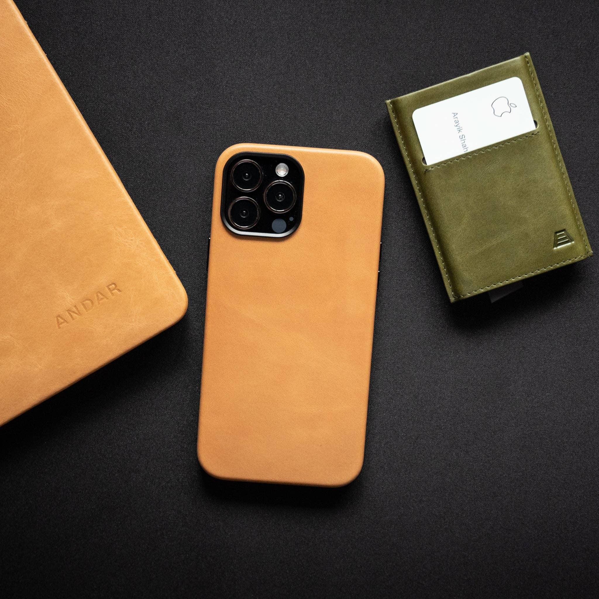 Andar - Wholesale Phone Case - Unisex - The Aspen Full Grain Leather iPhone Phone Case with MagSafe193