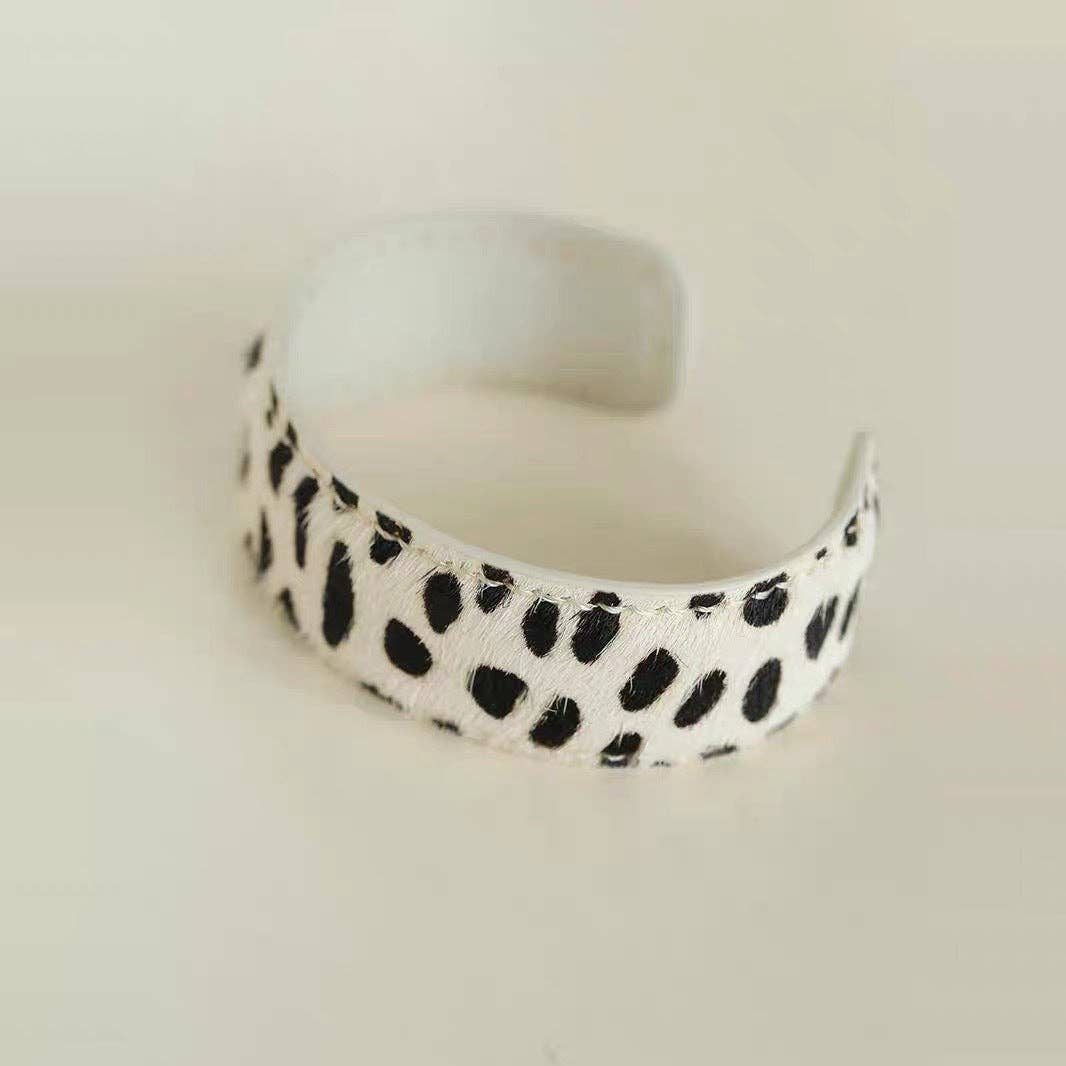 Dipped Shop - Wholesale Cuff Bracelet - Vintage Leather Wide Open Bracelets DP25B5855