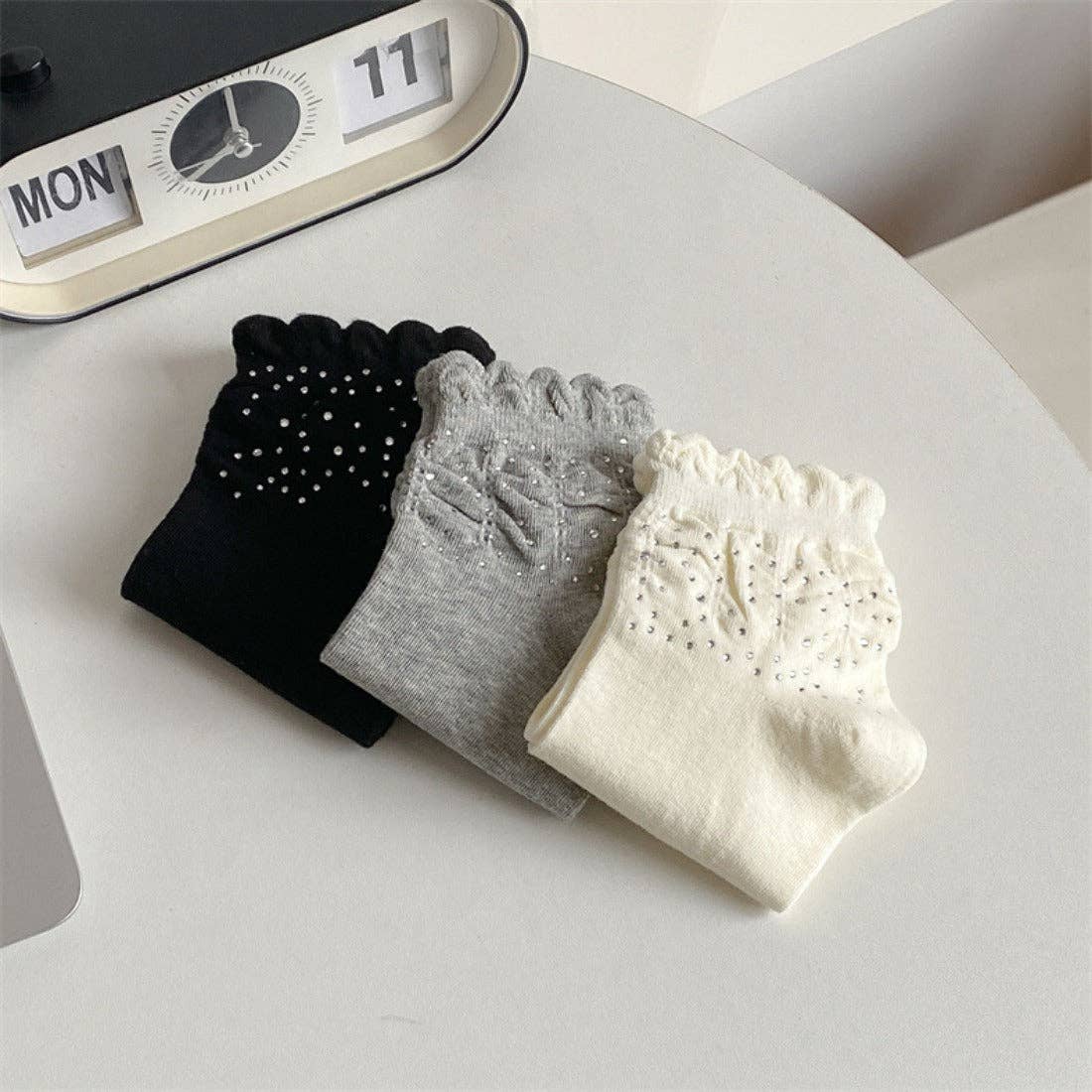 Funkyrel® Atzbranding Limited - Wholesale Socks - Women's - Rufia - Bubble Trim Solid Low-Cut Socks5