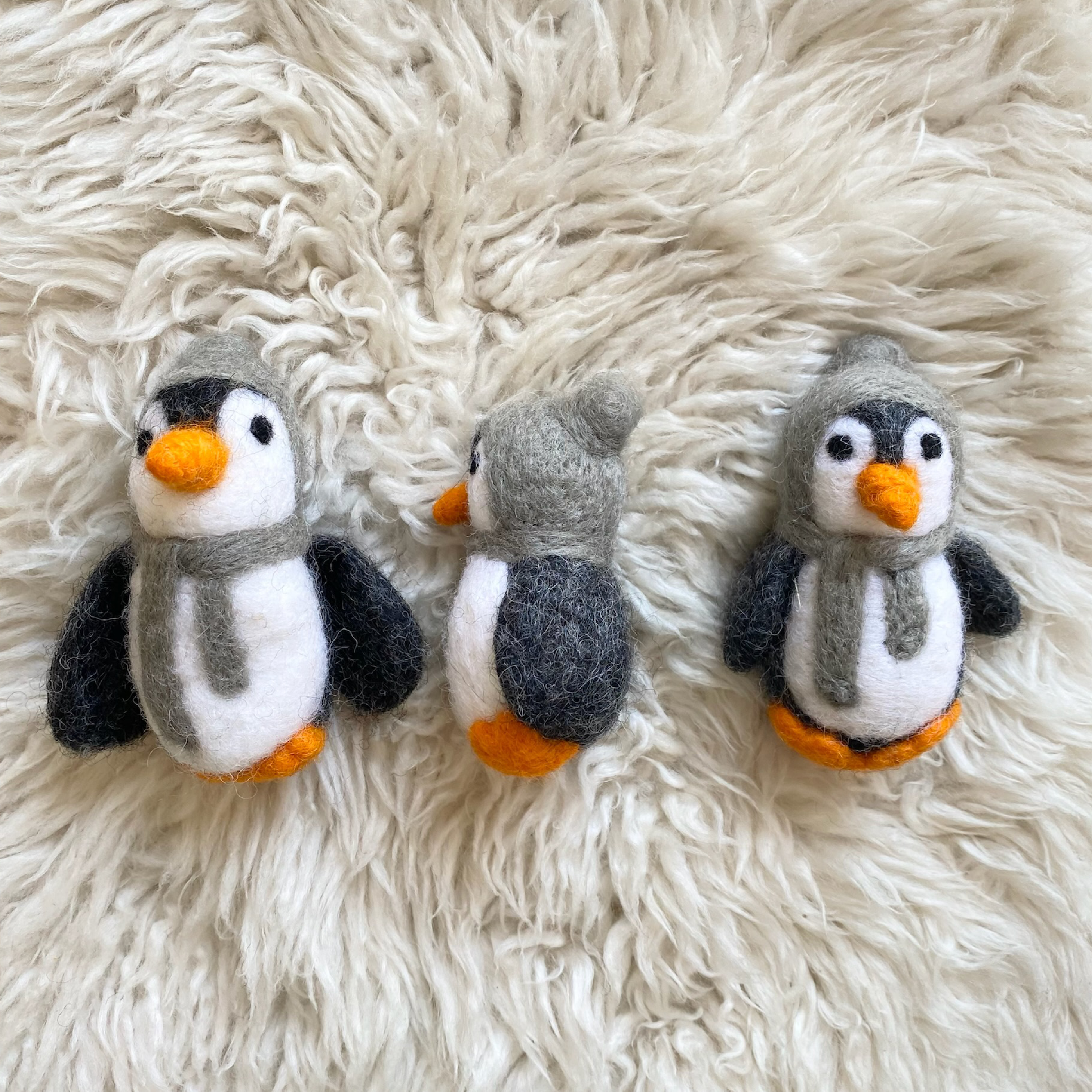 Sheep Farm Felt - Wholesale Christmas Decoration - Felt Penguin with Gray Accessories1