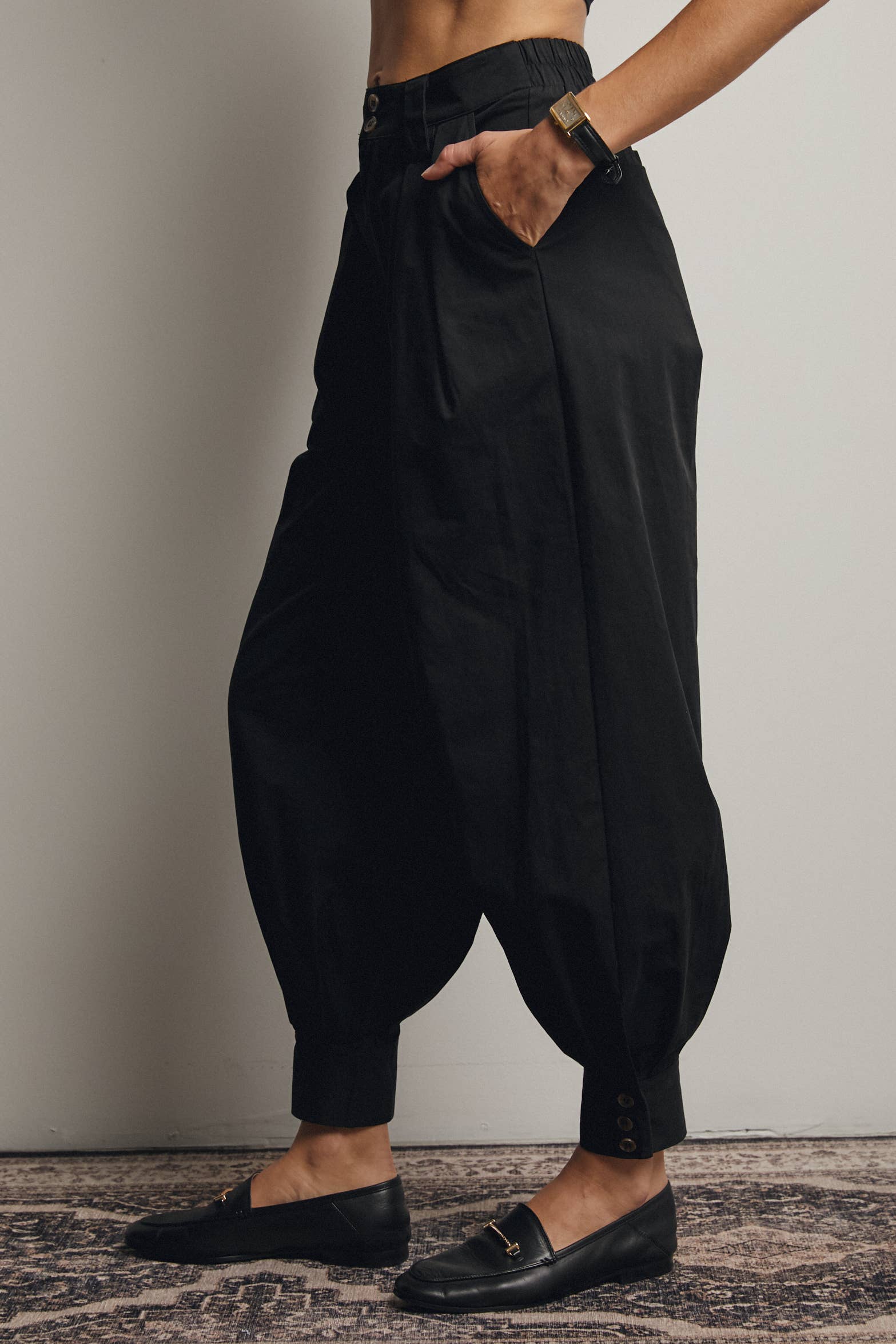 Forte - Vendita all'ingrosso Pantalone - Donna - Pantaloni affusolati con polsino plissettato FP00025