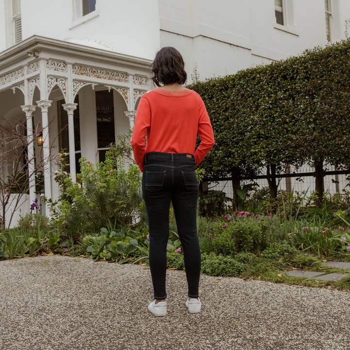 Dublin Midnight for wholesale on Faire6