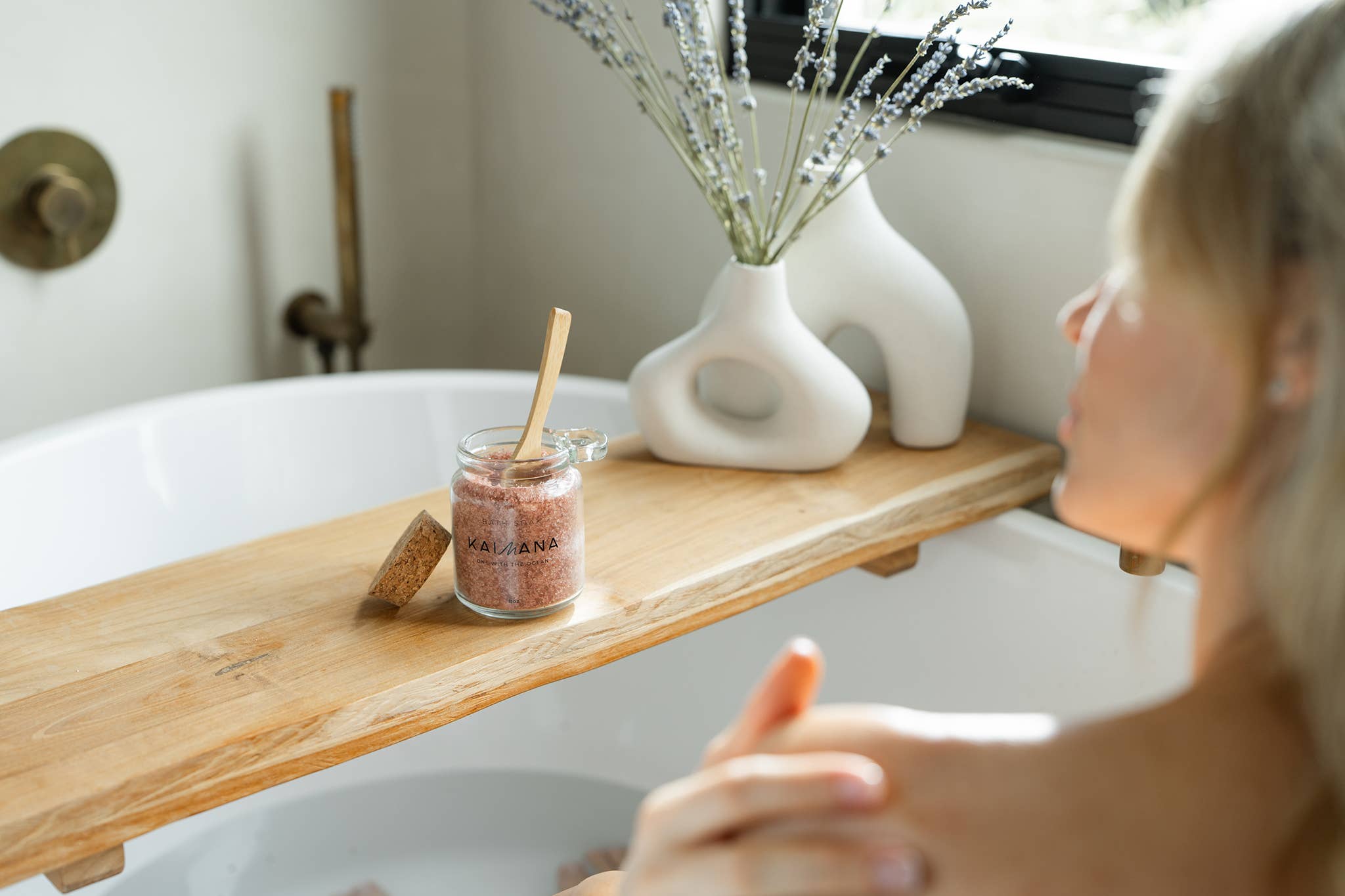 Kaimana - Wholesale Bath Salts - Amour Bath Soak – Hawaiian Sea Salt, Rose & Red Alaea Clay4