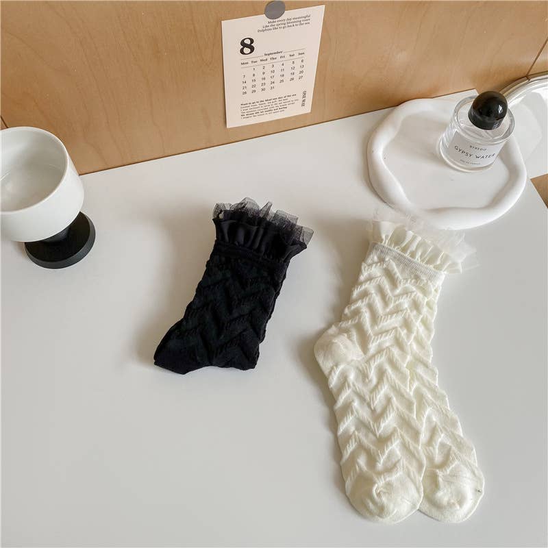Tourtiwi - Vente Chaussettes – femme - Chaussettes mignonnes style lolita pour femmes, chaussettes mi-hautes en dentelle.9