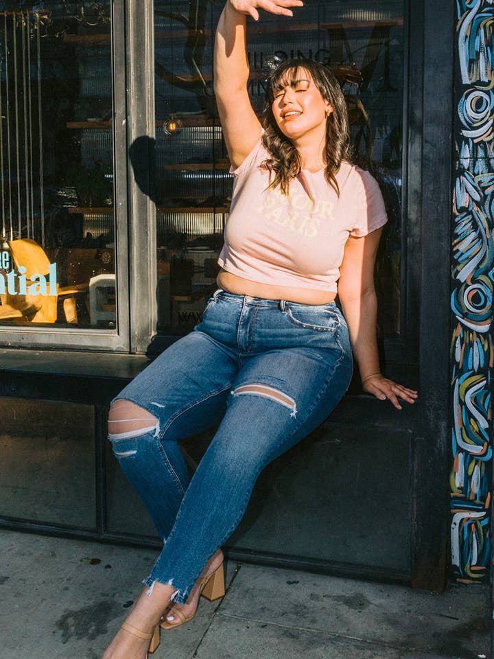 SKINNY JEANS MED HØJ HØJDE I STORE STØRRELSER LV1066-P for engroshandel hos Lovervet by VERVET