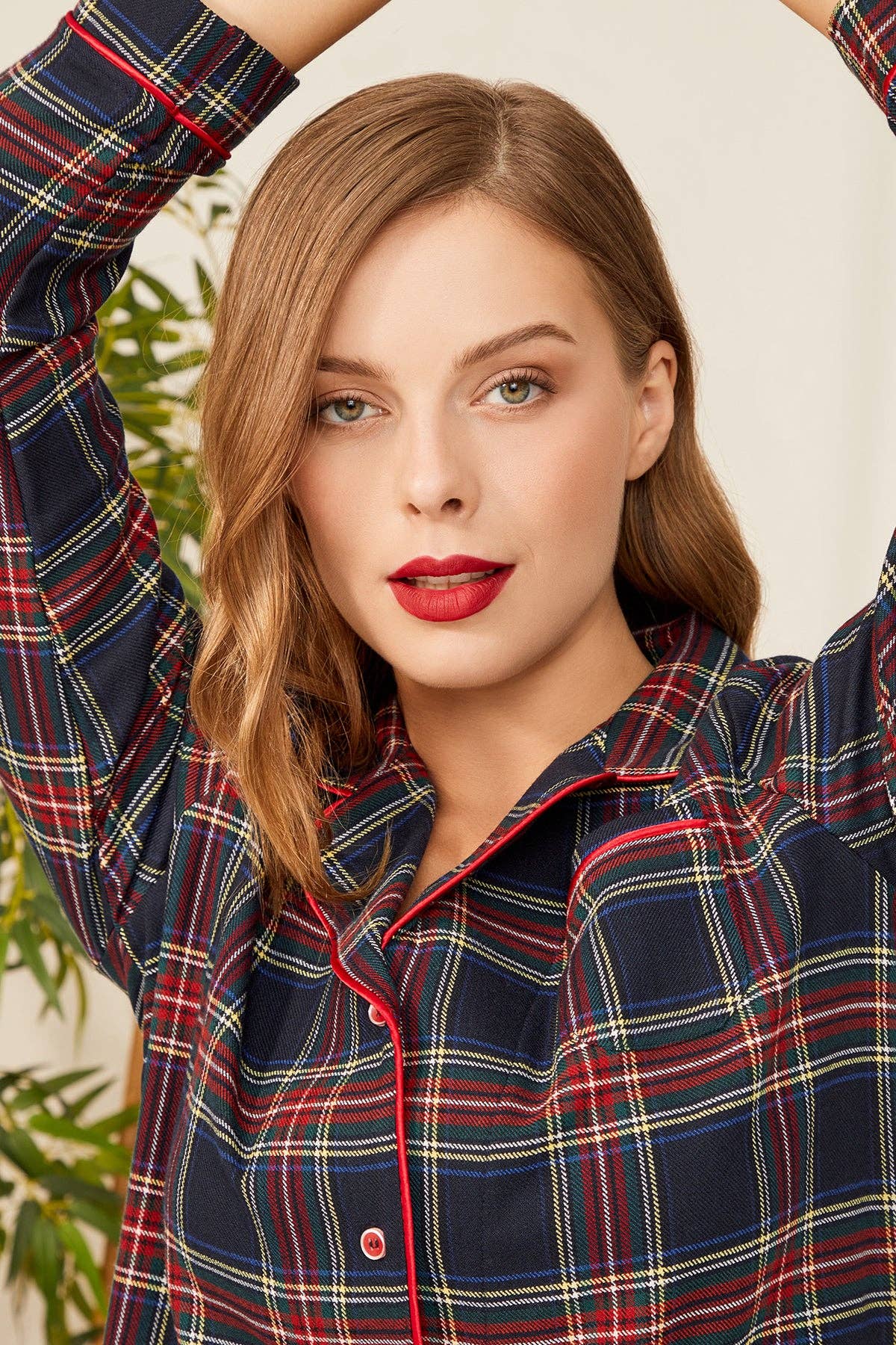 ENNA MODA – wholesale Sleepwear set – Women's – EXCLUSIVE EDITION PLAID DESIGN FRONT BUTTONED CHRISTMAS PYJA5