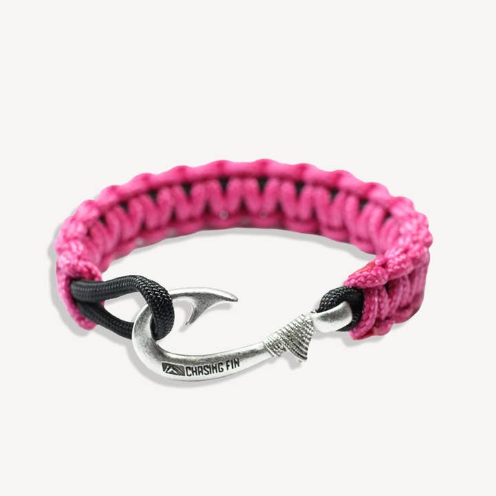 Bracelet Hameçon de Pêche en Tresse Cobra Slim Fuchsia & Noir pour la vente par Chasing Fin