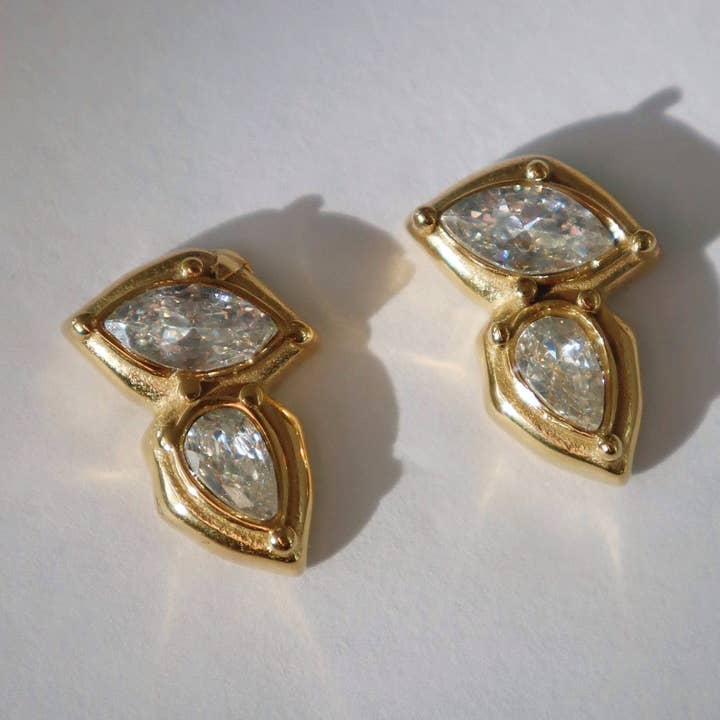 Rianne CZ Clous pour la vente par JESSA Jewelry