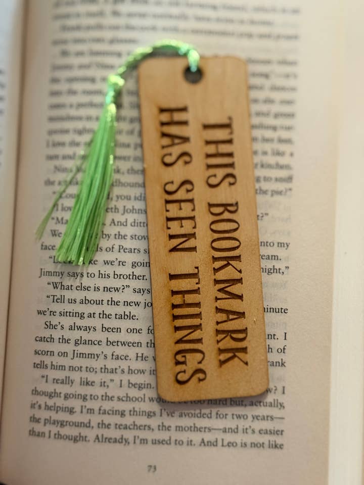 Træbogmærke, Dette bogmærke har set ting, sjovt, smuds for engroshandel hos Grey Barn Customs