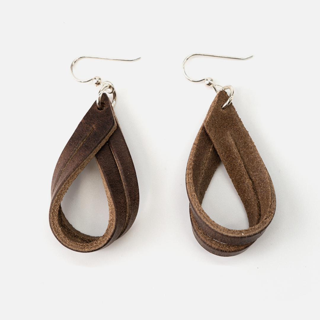 Range Leather Co. - Vente Boucles d'oreilles pendantes - Créoles doubles en cuir pleine fleur fabriquées à la main11