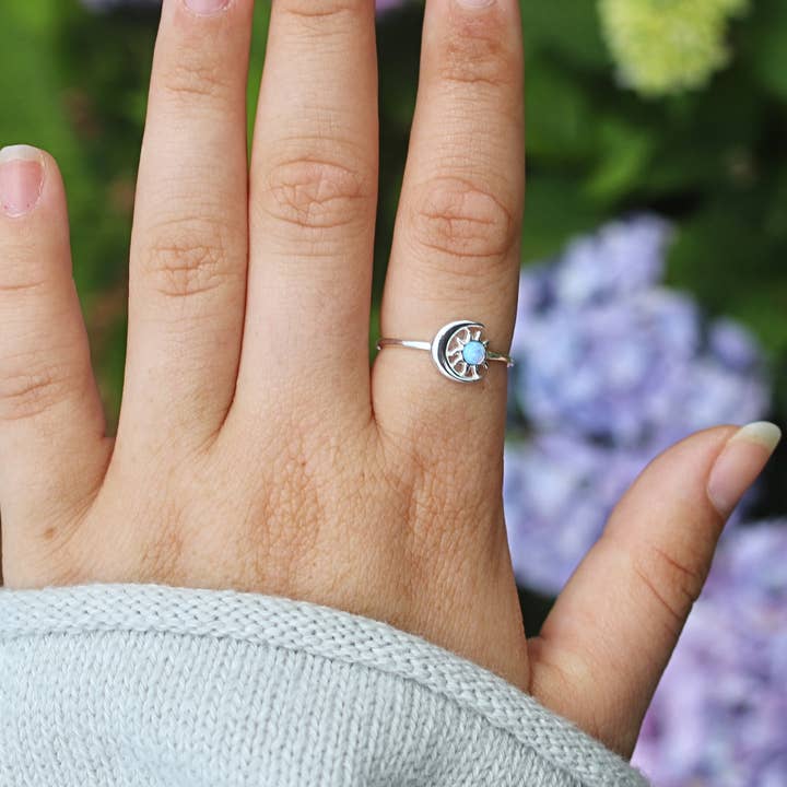 Moonrise Jewelry - Wholesale Single Stone/Solitaire Ring - R-90 Moon and Sun Blue Lab Opal Ring