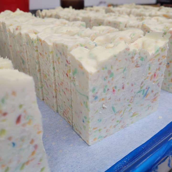 Essentially NOLA Soap Works - Wholesale Bar Soap - Gentilly Lace Confetti Soap - Almond Berry 5.5oz