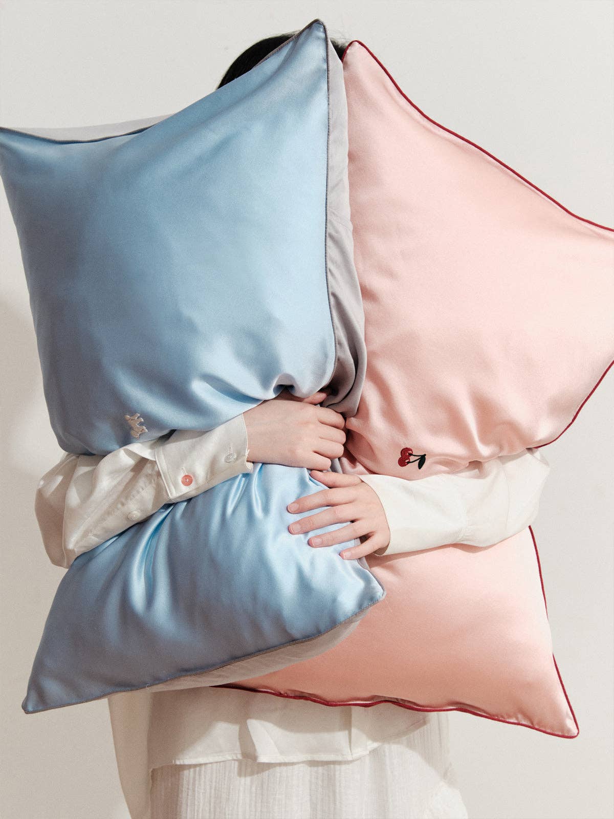 Blue "Pan Pan" Silk Pillowcase for wholesale on Faire2