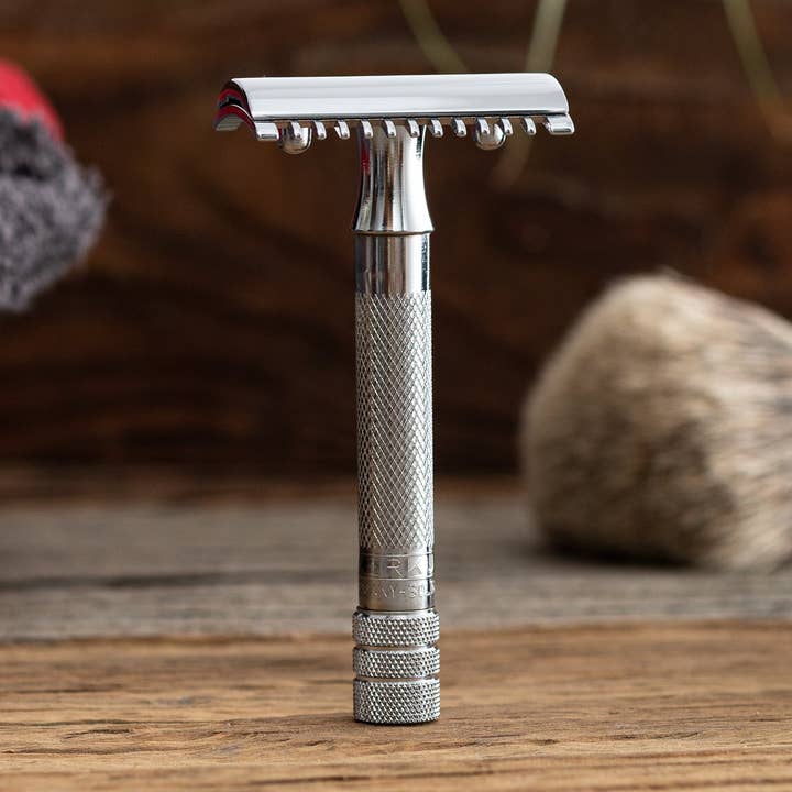 Merkur Double Edge Safety Razor, Open Tooth Comb, Chrome for wholesale by Merkur Razors