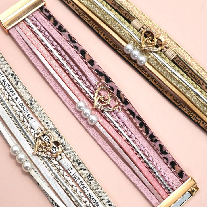 JOSSLYN by wall to wall - Wholesale Bangle Bracelet - MAGNETIC BUCKLE HEART SHAPED WORD PRINT BRACELET | 40B5136